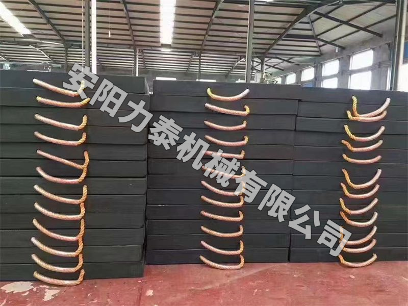 泵車吊車支腿墊板準(zhǔn)備發(fā)貨